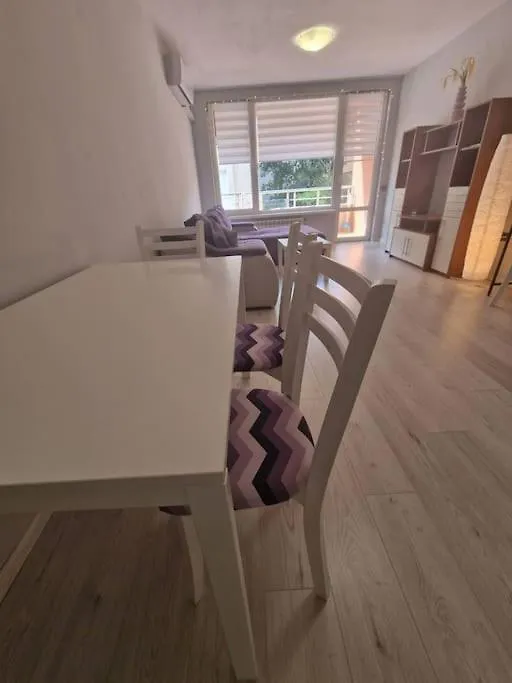 Cozy Central Apartment In Outskirts Of Old Sofia Bulgarien